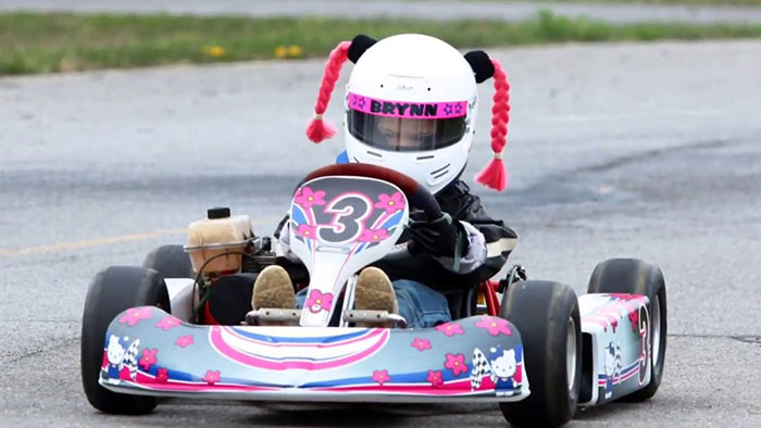 Du plaisir du karting pour les enfants à Stake Fran : là où les jeunes coureurs brillent !